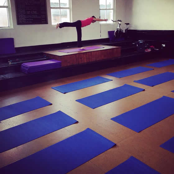 FREESTYLE FITNESS YOGA